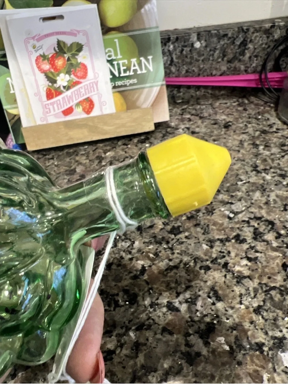 Vintage 1971 Nello Gori Green Glass Grapes Wine Decanter Italy Youngstown Ohio